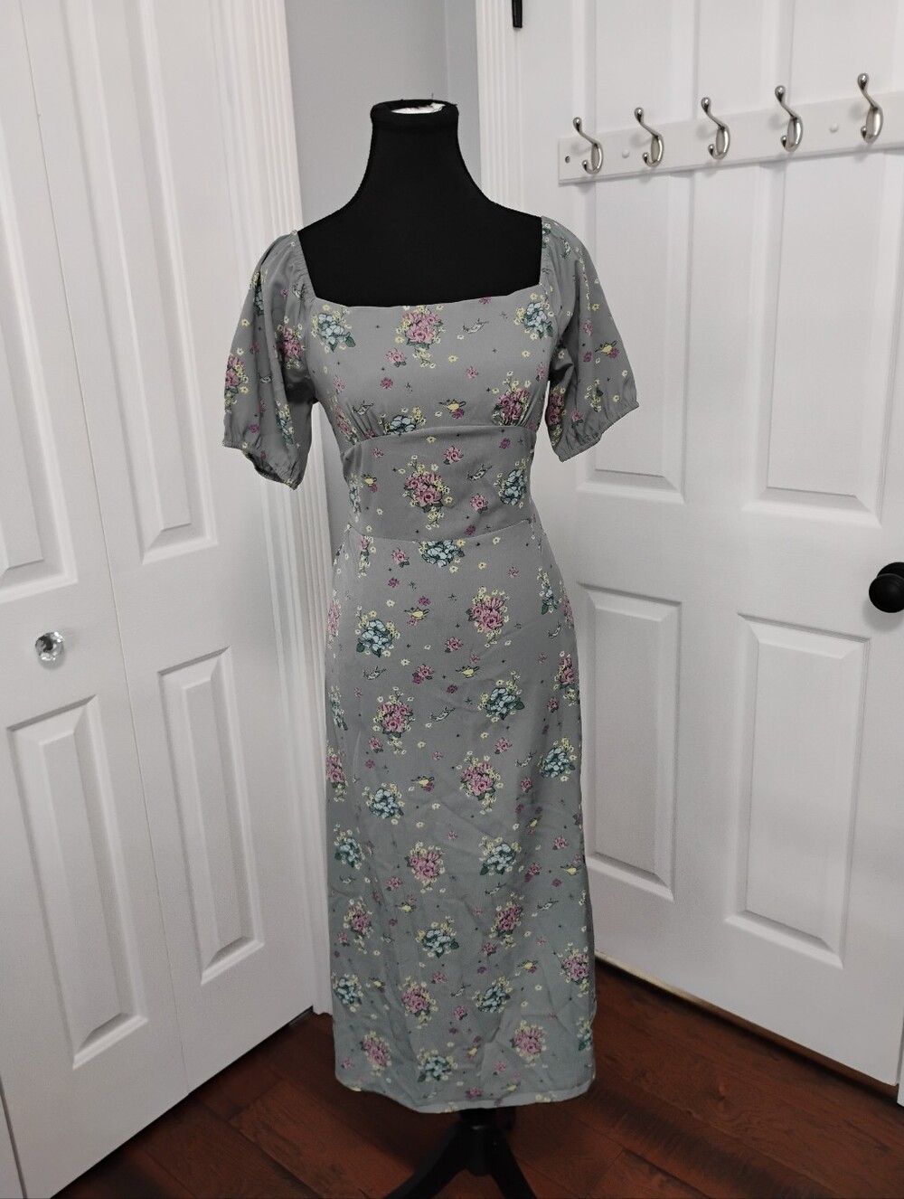 Disney Floral Square-Neck Midi Dress in Light Gray